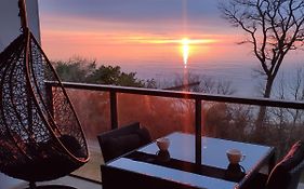 Sea View Moss Vip Apartment